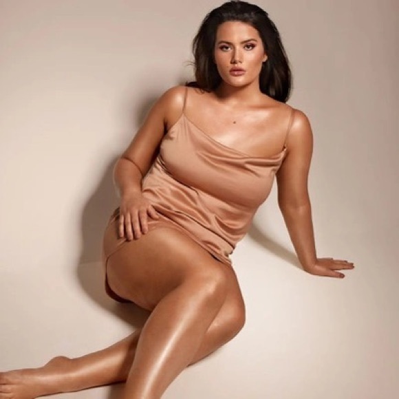 NEW Charlotte Tilbury Supermodel Body Body Highlighter - Picture 4 of 6